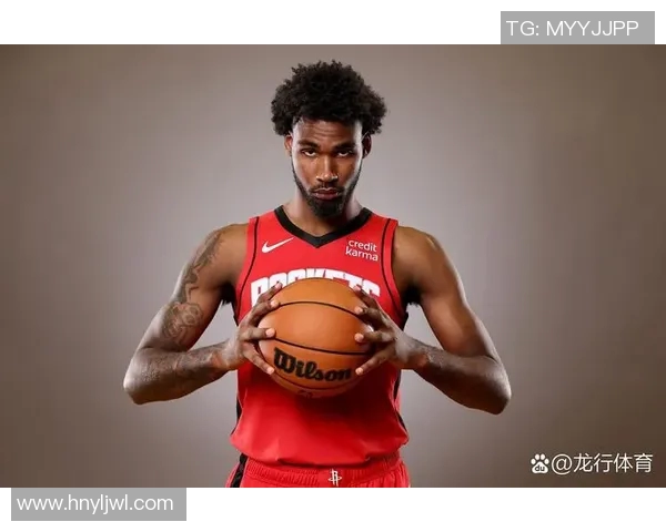 火箭队新动向：乌度卡拟用“究极五大”战术体系重构先发阵容